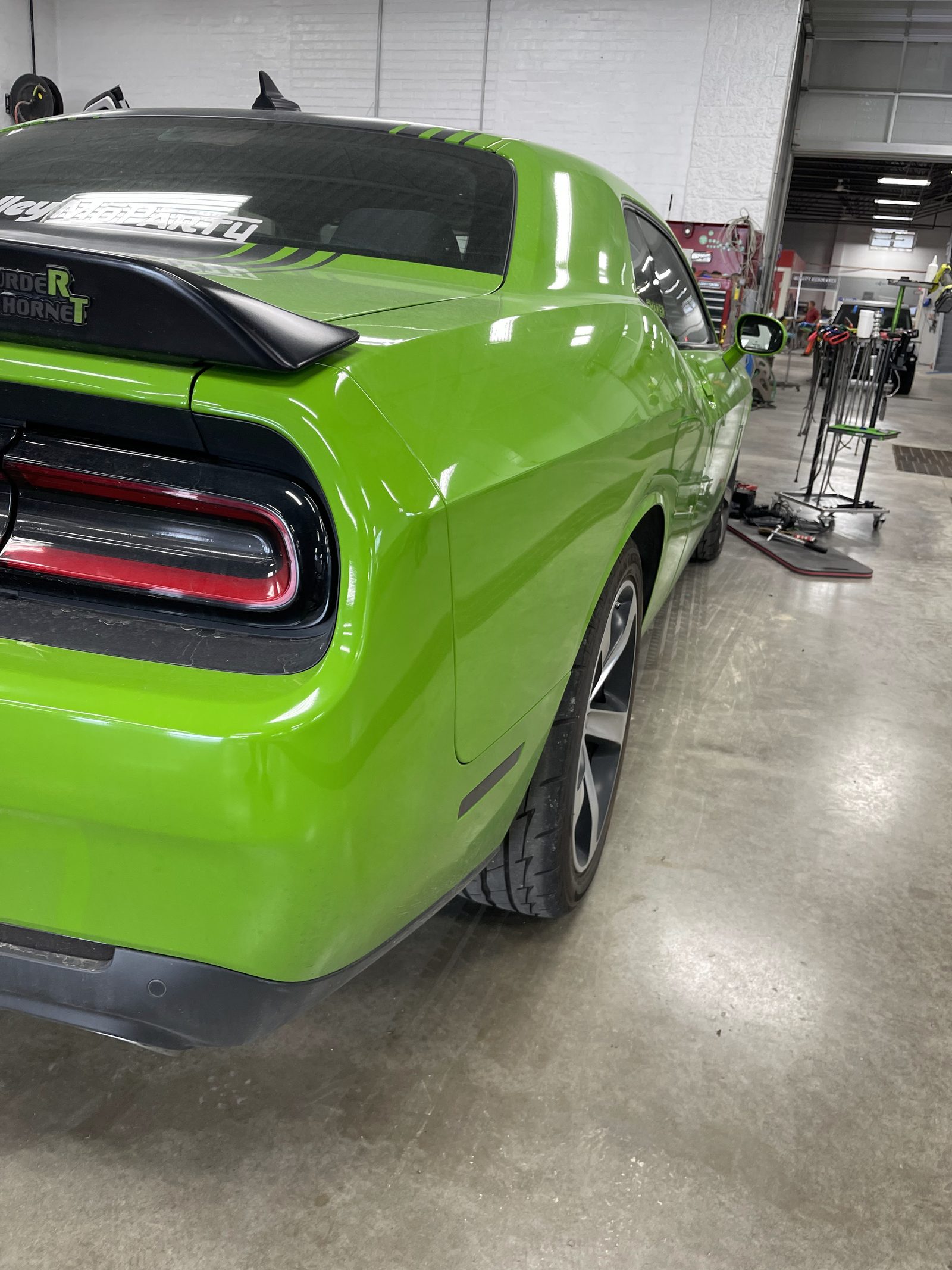 Dent Raptor Auto listing photograph