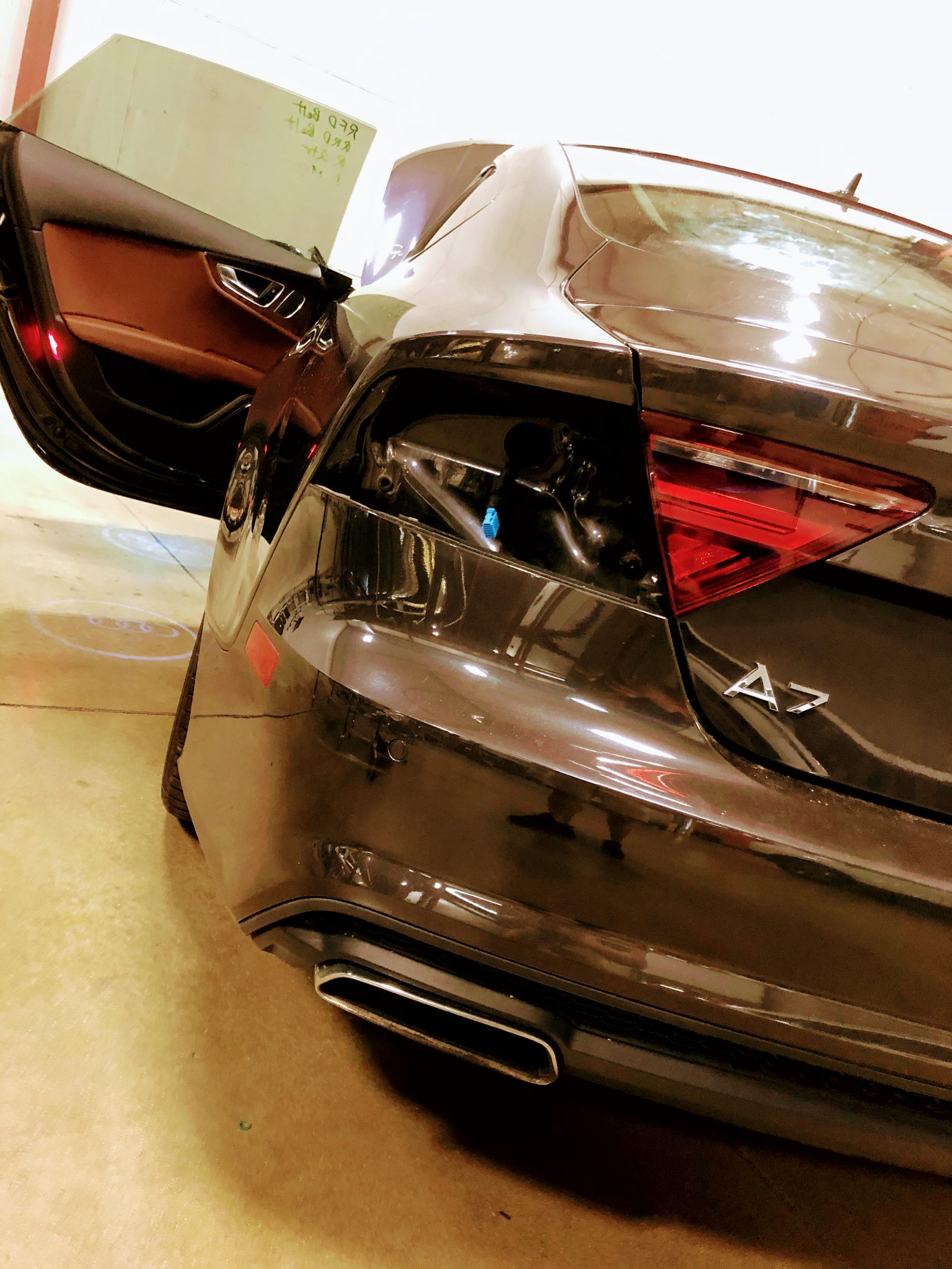 Dent Raptor Auto listing photograph