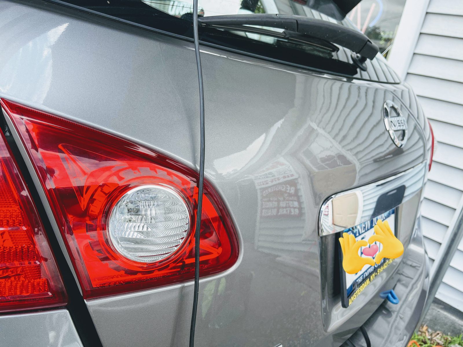 Dent Raptor Auto listing photograph