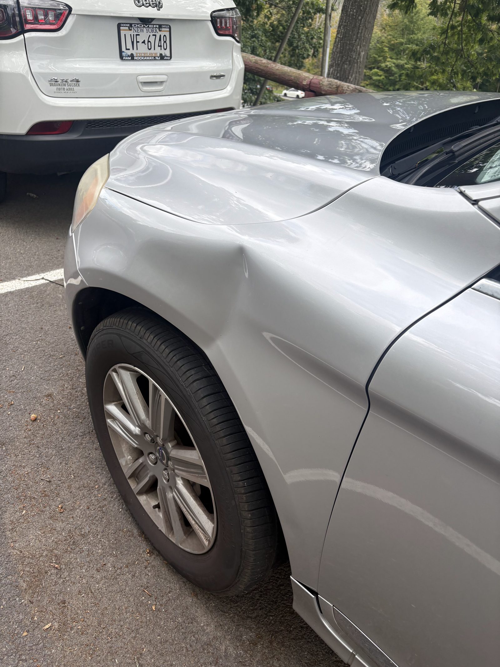 Dent Raptor Auto listing photograph